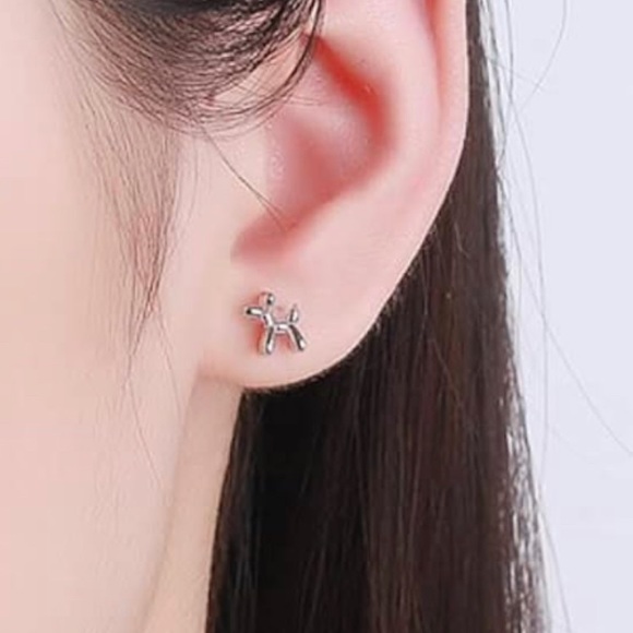 Balloon Dog Dainty earrings - Picture 4 of 4
